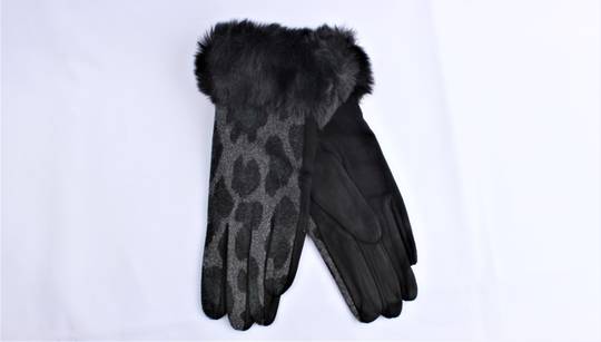 Shackelford animal print  glove w fur cuff black Style; S/LK4950BLK